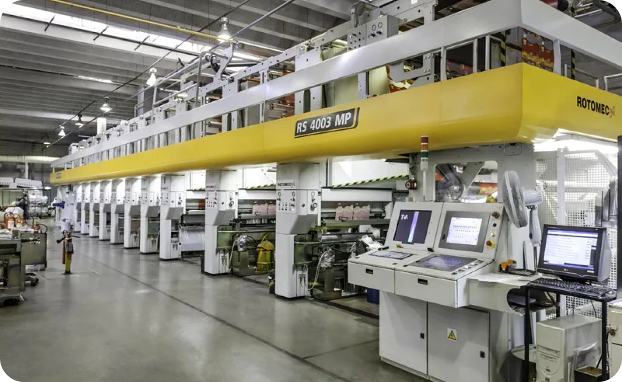 Linha de produção industrial da Camargo Embalagens